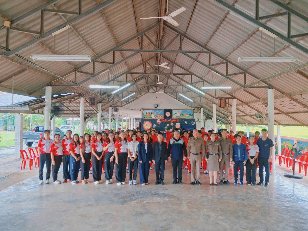 โครงการอบรมเชิงปฏิบัติการการเอาตัวรอดจากสถาณการณ์ฉุกเฉิน และวิธีป้องกันตัวจากภัยร้าย (หนี ซ่อน สู้)