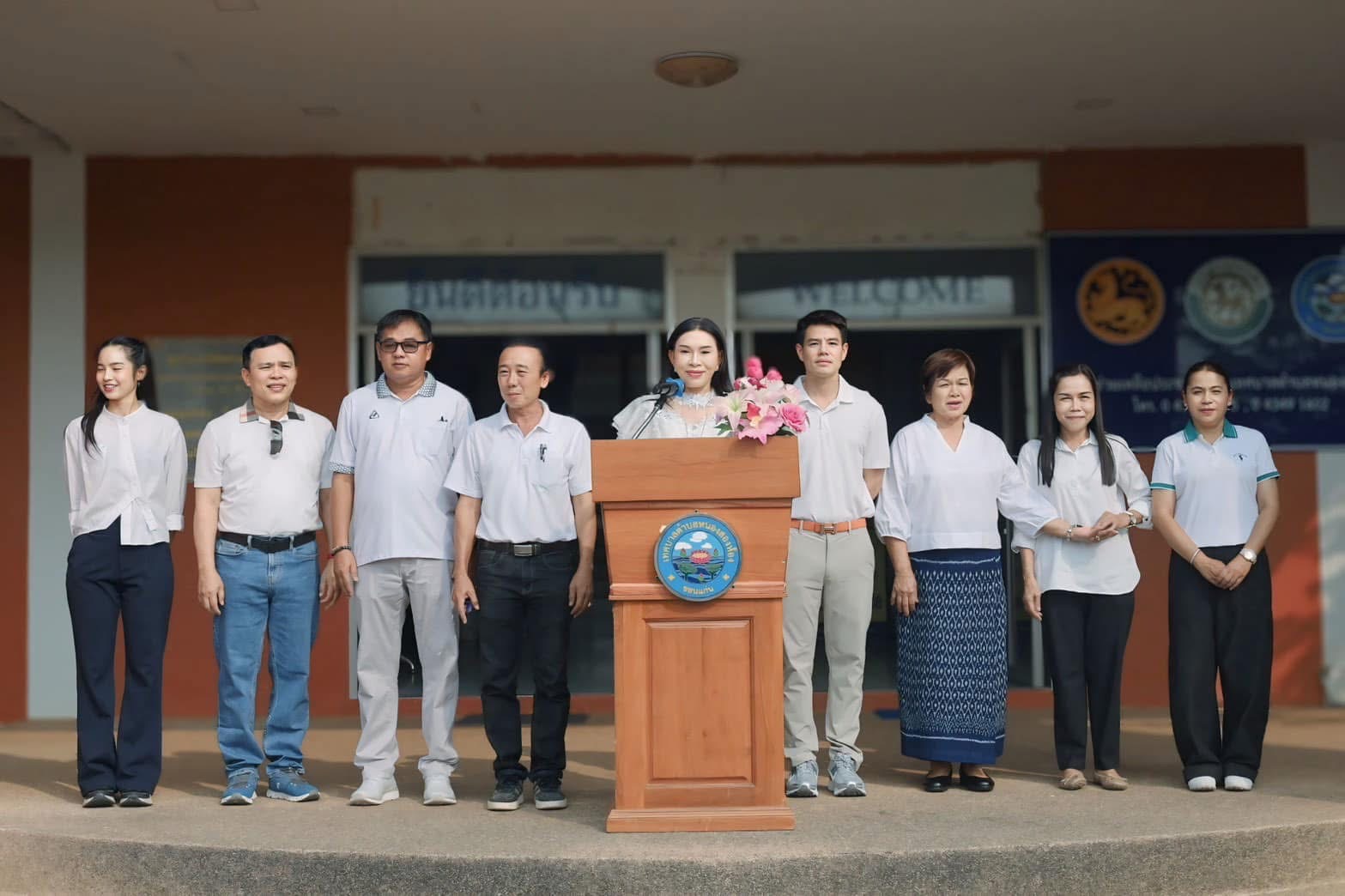 เทศบาลตำบลหนองสองห้อง จัดงานวันเทศบาล ประจำปี 2569 มุ่งเน้นสืบสานวัฒนธรรมและสร้างความสมัครสมานสามัคคีในองค์กร วันที่ 24 เมษายน 2569 ณ สำนักงานเทศบาลตำบลหนองสองห้อง นางชลลดา อรรณนนพนายกเทศมนตรีตำบลหนองสองห้อง พร้อมด้วยคณะผู้บริหาร ผู้ทรงคุณวุฒิ สมาชิกสภาเท