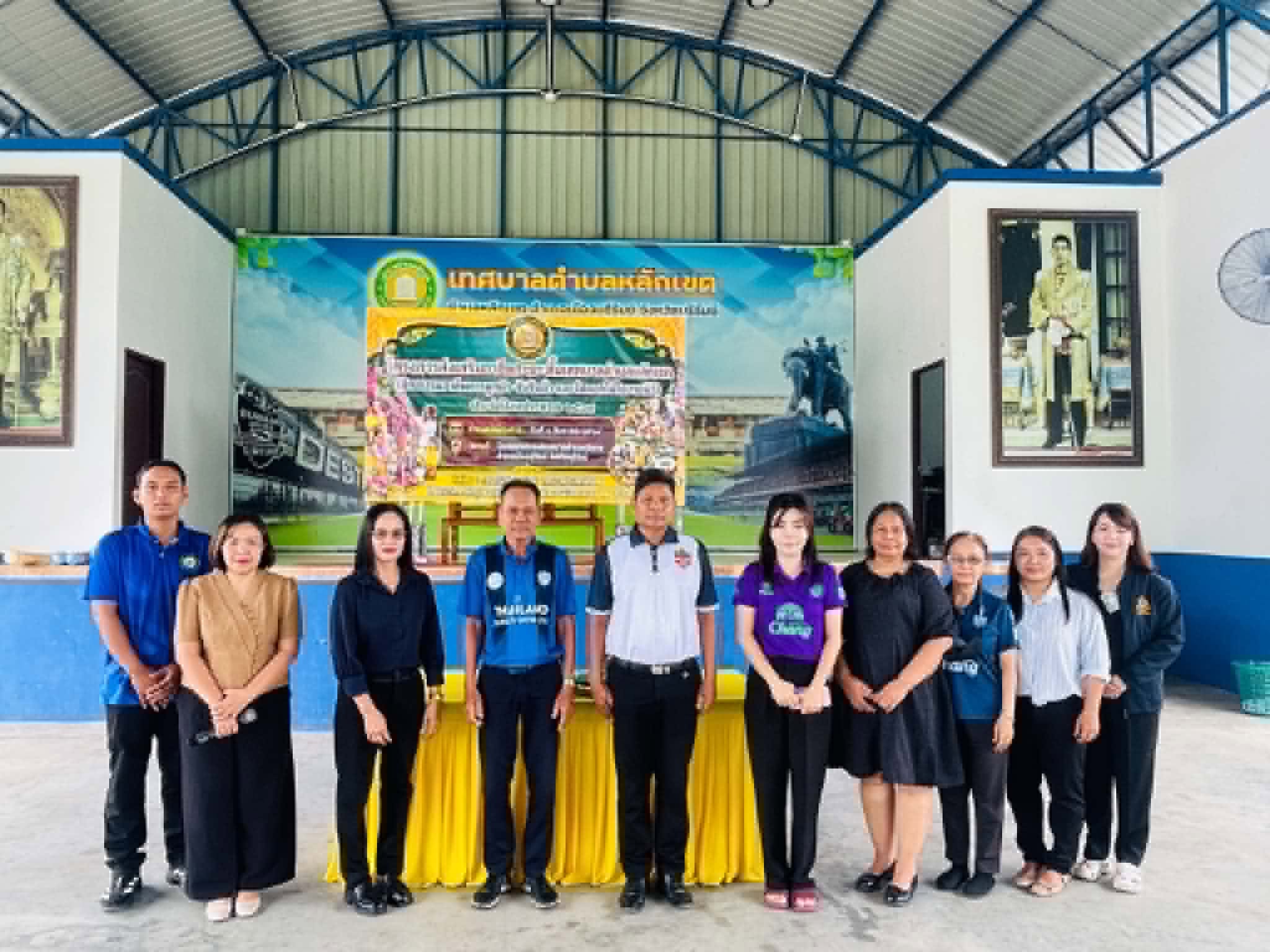โครงการส่งเสริมอาชีพระยะสั้น (ฝึกอบรมอาชีพการผูกผ้า–จับจีบผ้า และจัดดอกไม้ในงานพิธี)