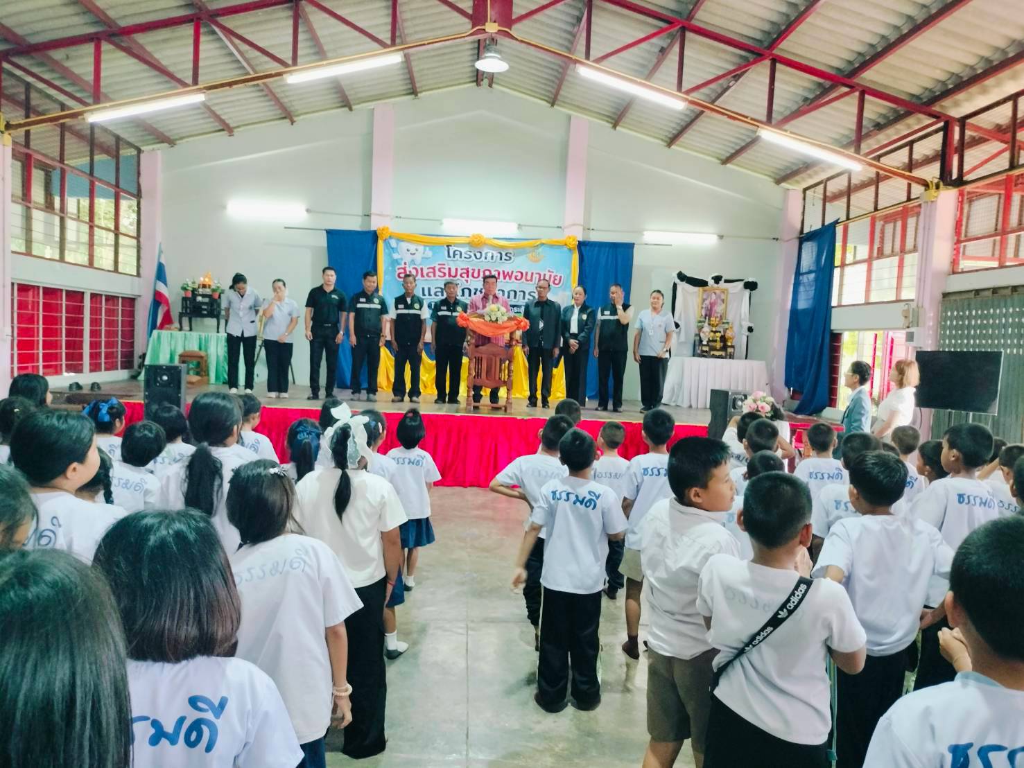วันที่ 14 สิงหาคม 2569 นำโดยนายจิรศักดิ์ วิชัย นายกเทศมนตรีตำบลเก่ากลอย พร้อมคณะผู้บริหาร สมาชิกสภาเทศบาล หัวหน้าส่วนราชการ ร่วมเปิดโครงการส่งเสริมสุขภาพอนามัยเด็ก ปี2569 โรงเรียนบ้านเก่ากลอยกุดกระสู้ ได้รับการสนับสนุนงบประมาณจากกองทุนหลักประกันสุขภาพเทศบ