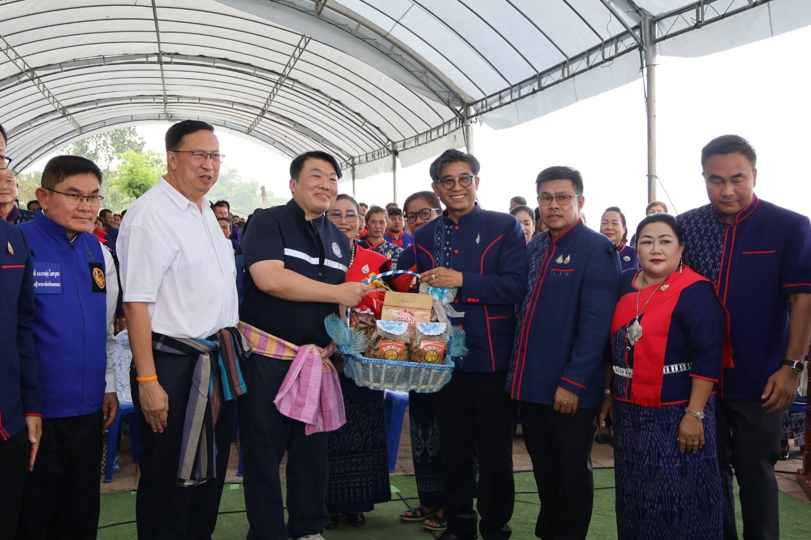  เทศบาลตำบลธาตุพนมใต้​ ร่วมกับ​อำเภอธาตุพนม​ ​ในการต้อนรับ​ นายสิริพงศ์ อังคสกุลเกียรติ รัฐมนตรีช่วยว่าการกระทรวงคมนาคม