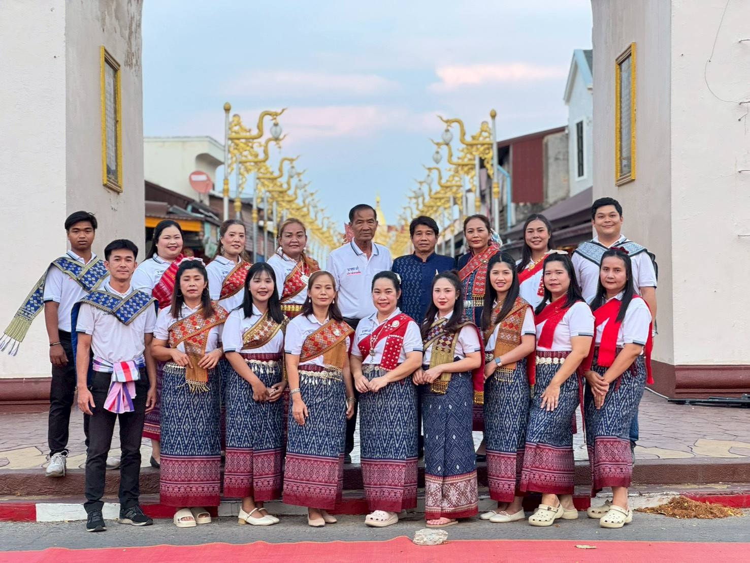 ประชาสัมพันธ์เทศบาลตำบลธาตุพนมใต้ เข้าร่วมกิจกรรม ถนนสายวัฒนธรรมอำเภอธาตุพนม​ วันศุกร์ที่ 17 เมษายน 2569 เวลา​18.00​ น.