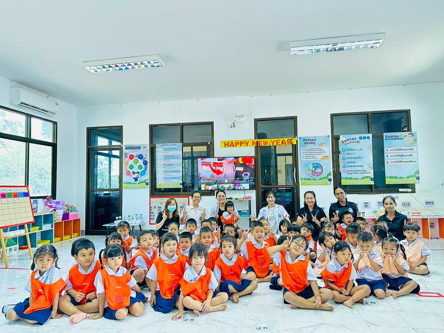 วันที่  9 มีนาคม  2569 งานทันตกรรม โรงพยาบาลขุนหาญ  ได้ให้บริการออกหน่วยตรวจสุขภาพช่องปากเด็กในศูนย์พัฒนาเด็กเล็กสังกัดเทศบาลตำบลกันทรอม